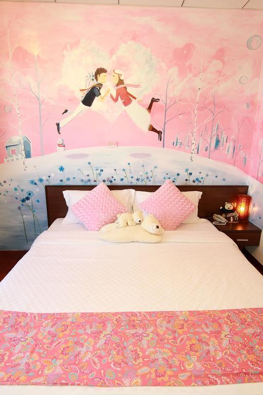 Love in Hualien B&B Buitenkant foto