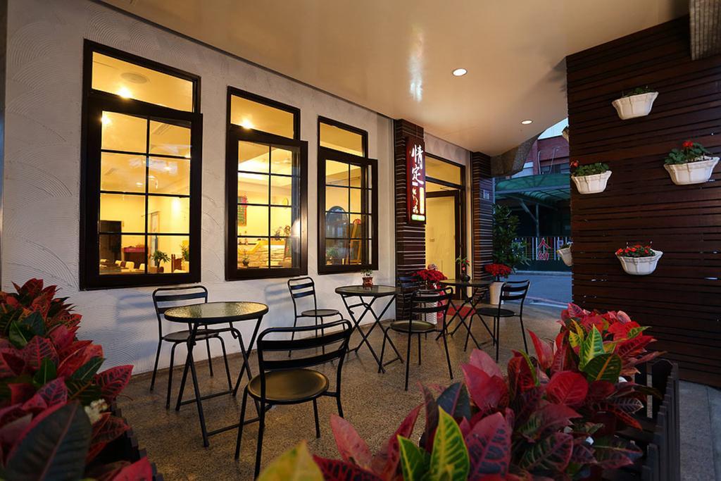 Love in Hualien B&B Buitenkant foto