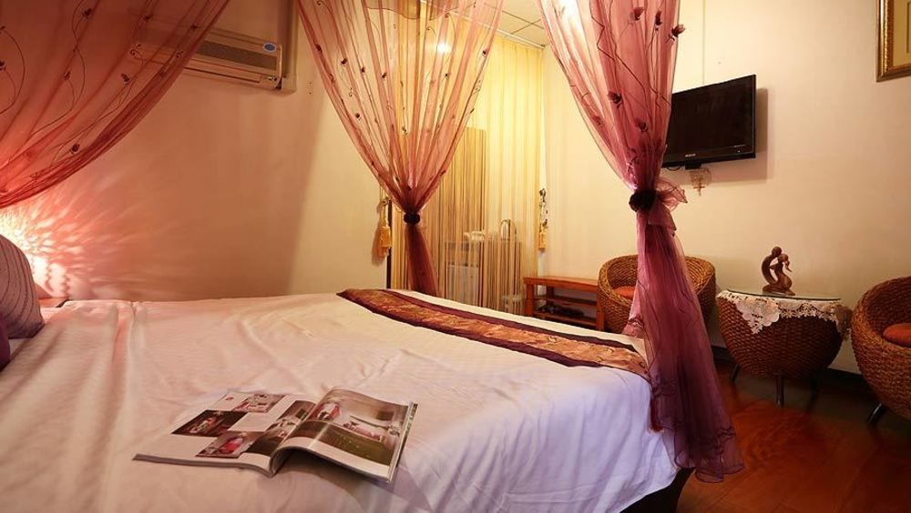 Love in Hualien B&B Buitenkant foto