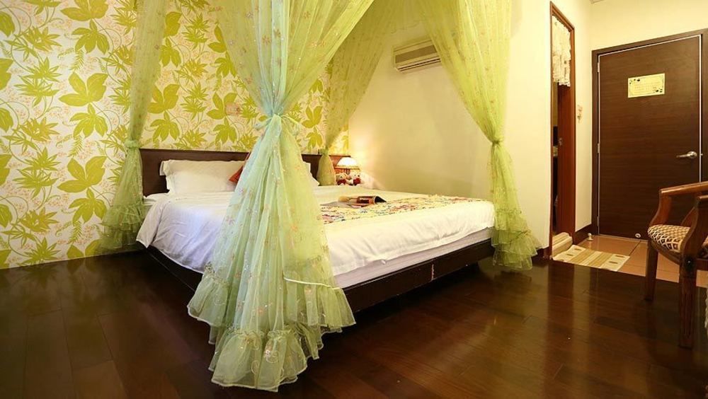 Love in Hualien B&B Buitenkant foto